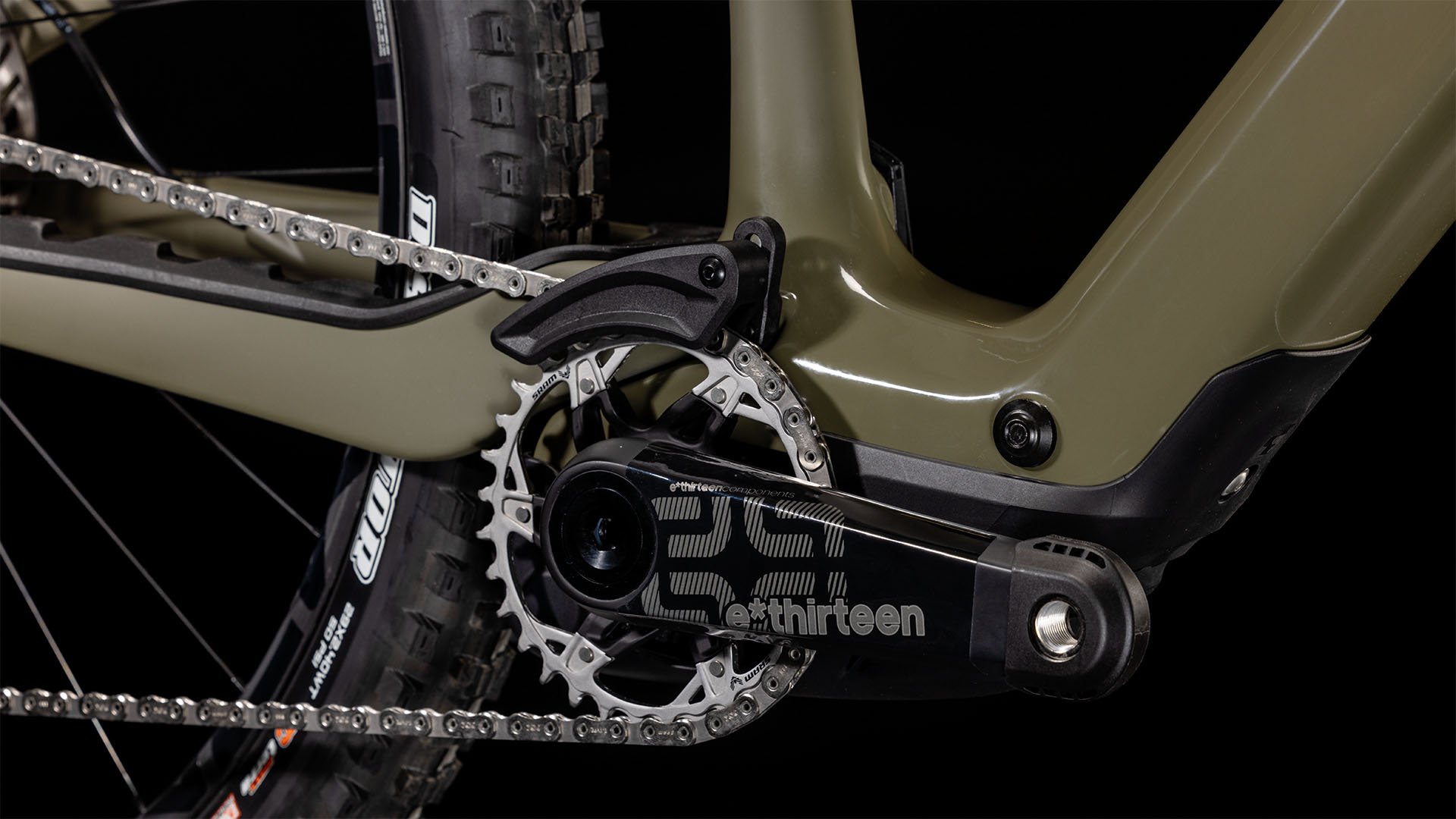 bicicleta-electrica-cube-ams-hybrid-one44-c68x-super-tm-400x-29-dustyolivengold-s_253706_3_1708417679