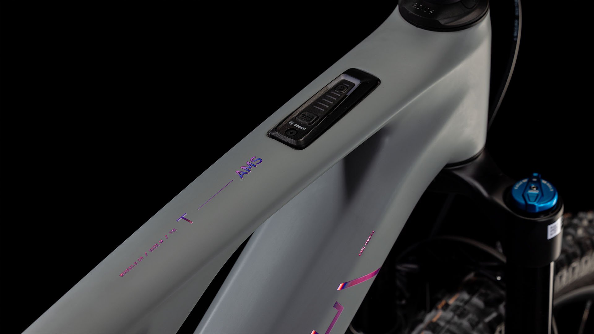 bicicleta-electrica-cube-ams-hybrid-one44-c68x-tm-400x-29-swampgreynpurplereflex-s_253698_4_1708417682